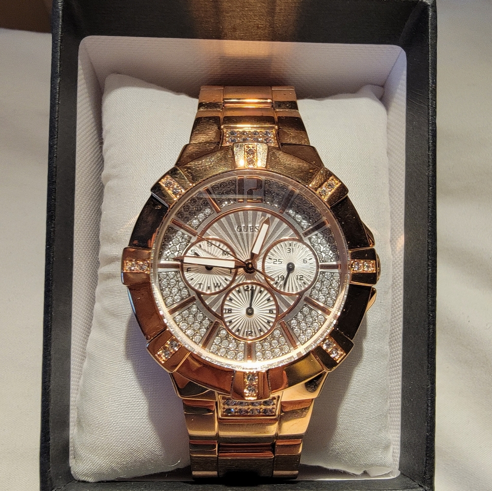 Guess Watch. Women's (Brand New)